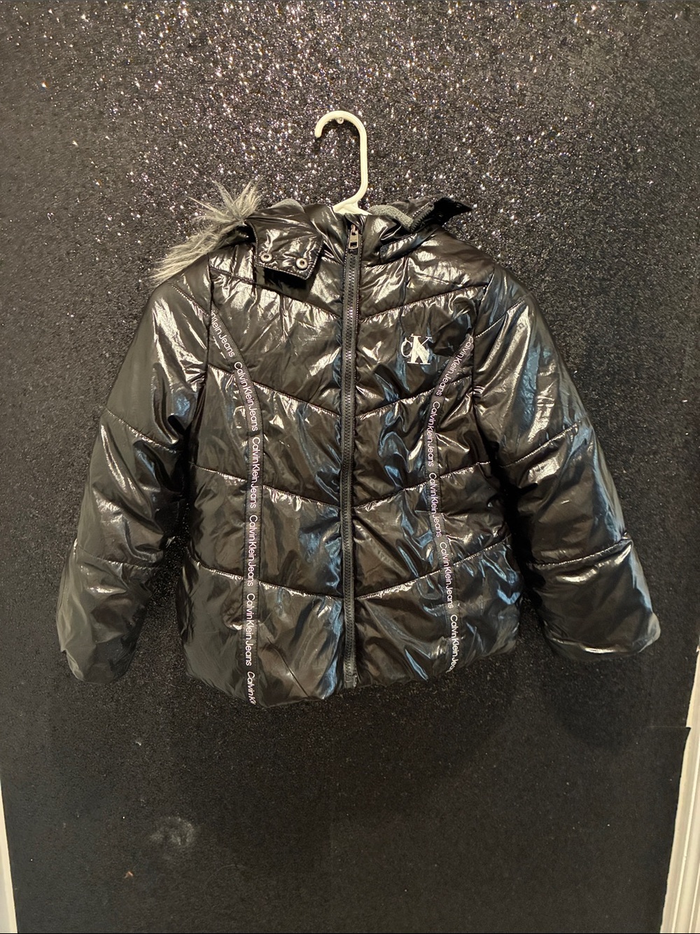 Calvin Klein Shiny Black Girls' Puffer Jacket with Faux Fur Trim